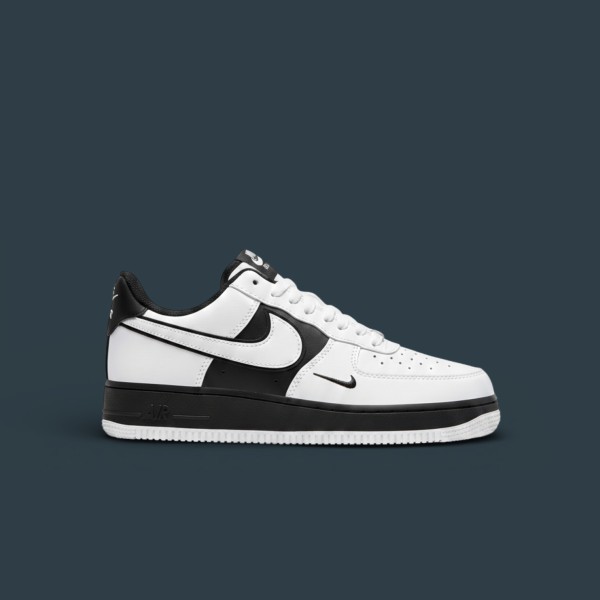 Nike Airforce Premium Beyaz Siyah Nike Airforce Premium Beyaz Siyah
