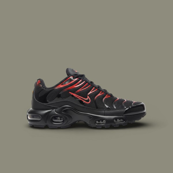 NIKE AIRMAX TN Siyah Kırmızı NIKE AIRMAX TN Siyah Kırmızı